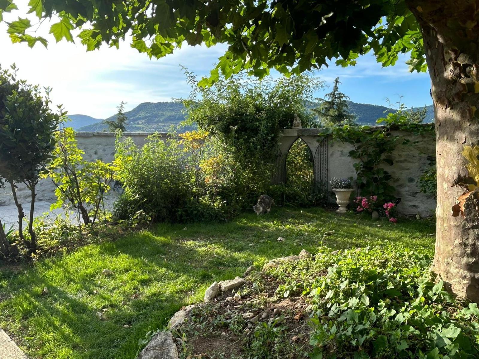L'Escale De Beauregard Otel Coublevie Dış mekan fotoğraf